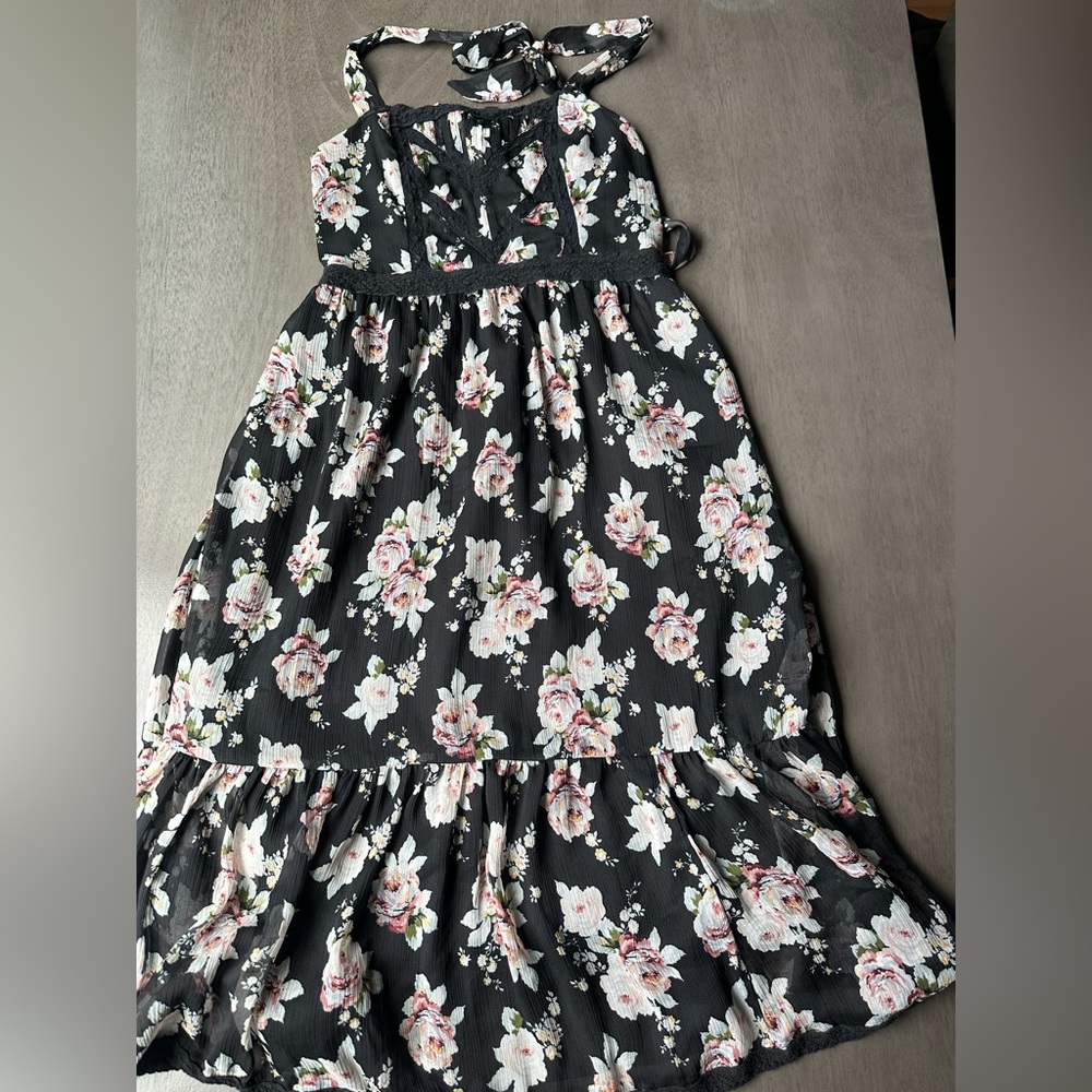 Abercrombie & Fitch long black floral dress tie front and back sleeveless